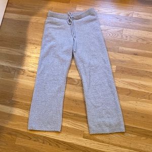 Uniqlo fluffy sweat pants SIZE MEDIUM